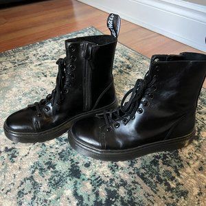 Women's Size 8 ALL BLACK DR. MARTENS